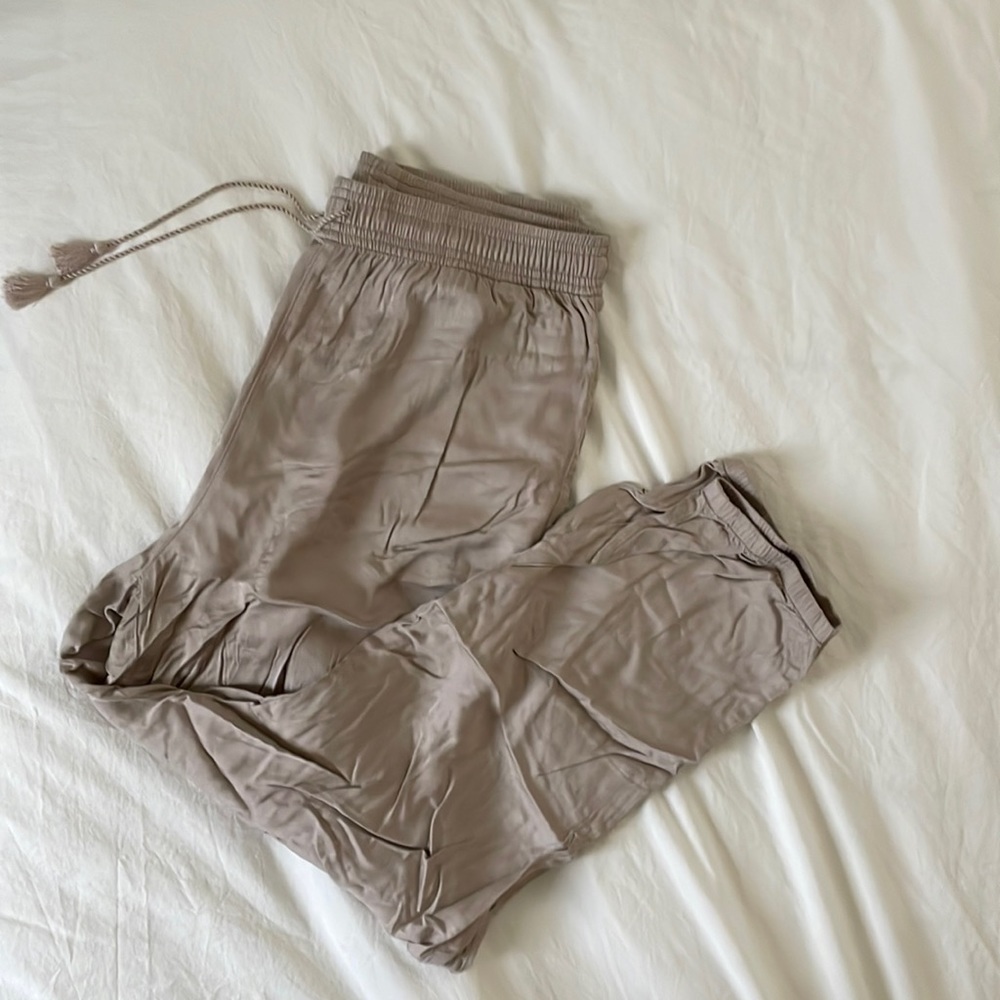 UNIQLO • satin jogger